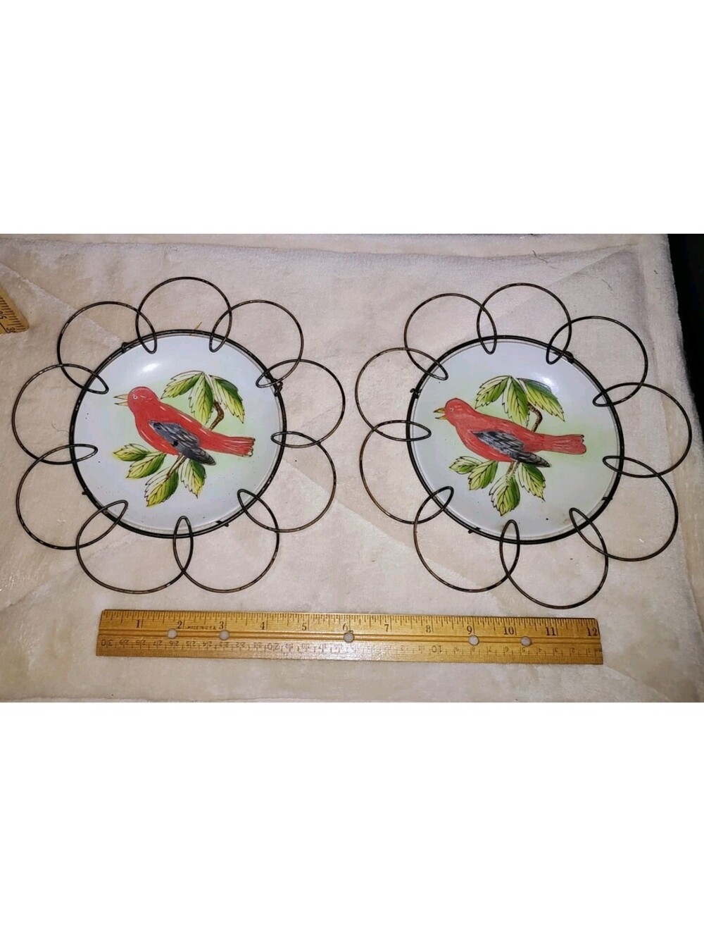 2 Vintage Hand Painted Bird Plates Metal Wire Circles Round Wall Hanger Holder